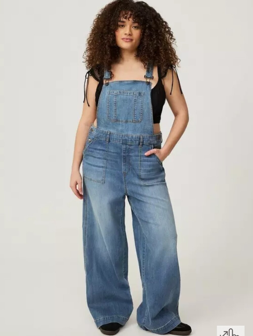 Torrid Women's Distressed Blue Denim Relaxed Wide Leg Overalls Sz 18T